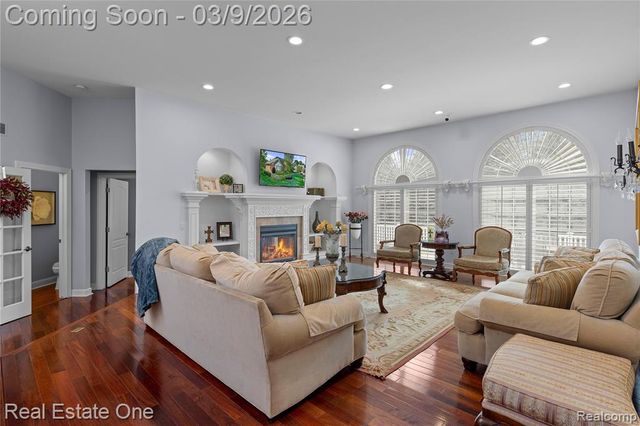 1937 Carsons Cove, Commerce Twp, MI 48390