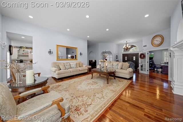 1937 Carsons Cove, Commerce Twp, MI 48390