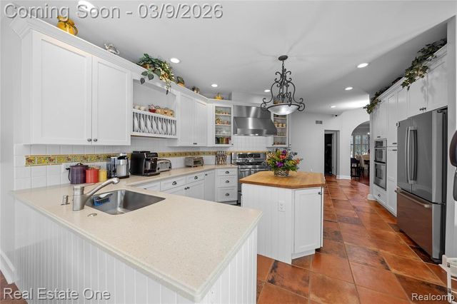 1937 Carsons Cove, Commerce Twp, MI 48390