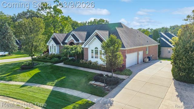 1937 Carsons Cove, Commerce Twp, MI 48390