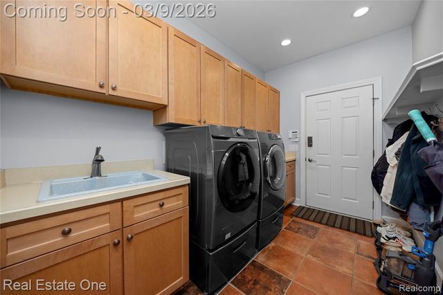 1937 Carsons Cove, Commerce Twp, MI 48390