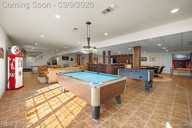 1937 Carsons Cove, Commerce Twp, MI 48390