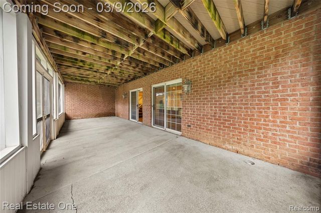 1937 Carsons Cove, Commerce Twp, MI 48390