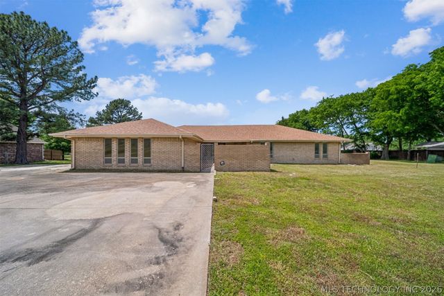 19266 S Old Highway 88 Highway, Claremore, OK 74017