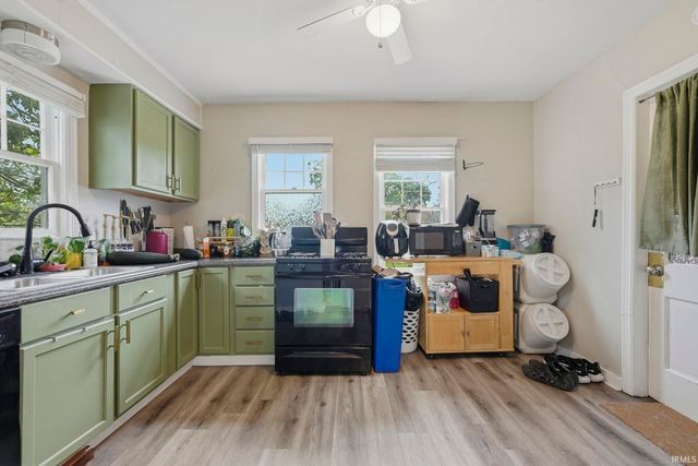 3718 S Wayne Avenue, Fort Wayne, IN 46807