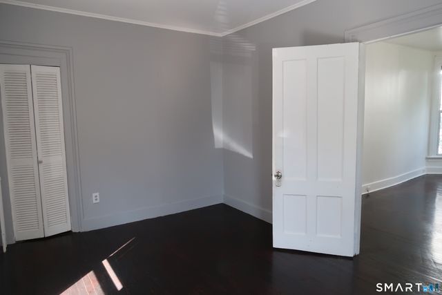 8 Rockwell Avenue, Naugatuck, CT 06770