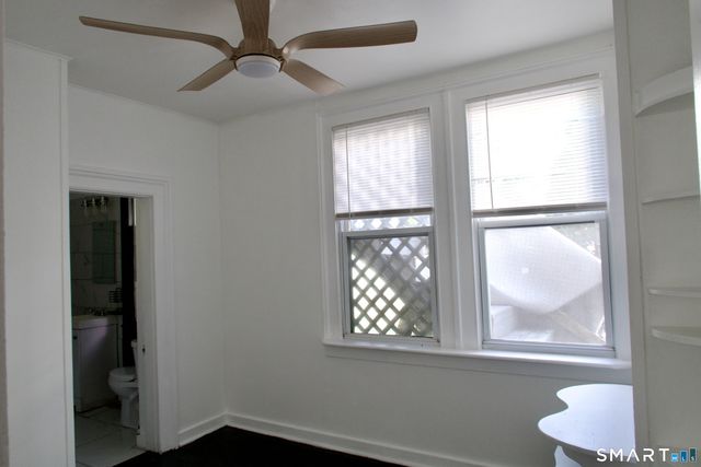 8 Rockwell Avenue, Naugatuck, CT 06770