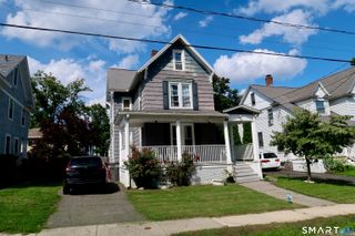 8 Rockwell Avenue, Naugatuck, CT 06770
