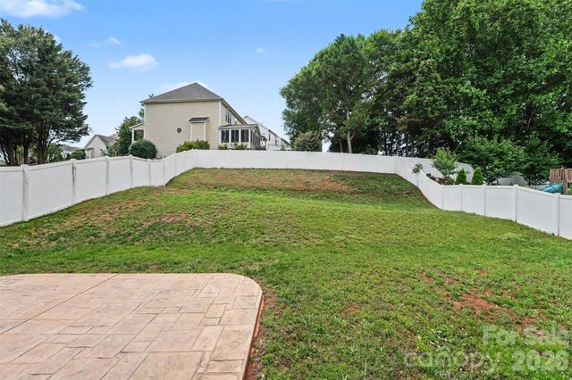 17321 Caldwell Track Drive, Huntersville, NC 28078