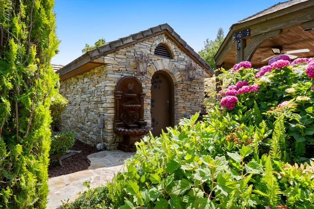 9345 King Rd, Loomis, CA 95650