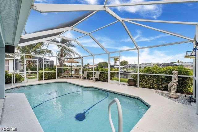 1413 SE 36th TER, Cape Coral, FL 33904