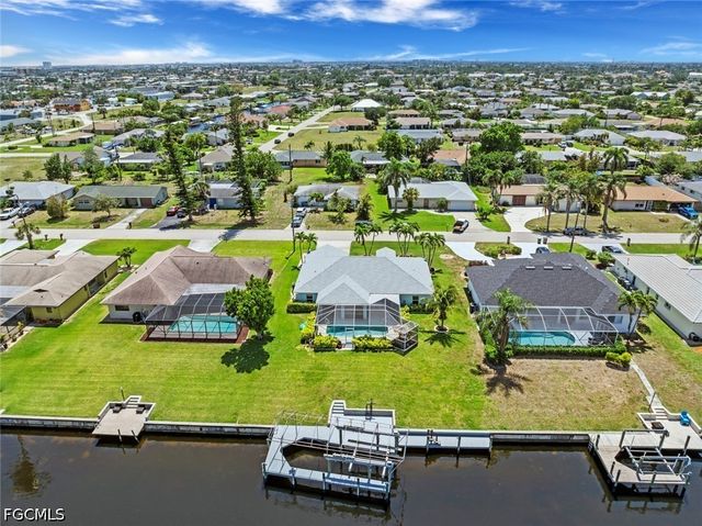 1413 SE 36th TER, Cape Coral, FL 33904