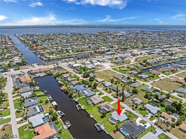 1413 SE 36th TER, Cape Coral, FL 33904
