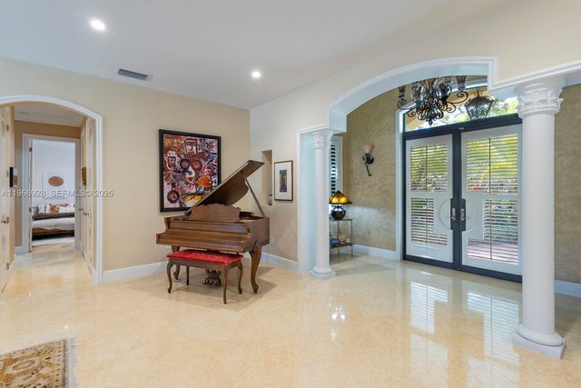 10601 SW 72nd Court, Pinecrest, FL 33156
