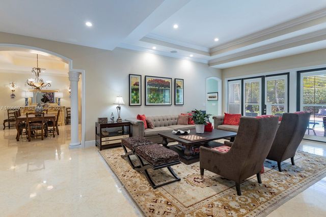 10601 SW 72nd Court, Pinecrest, FL 33156