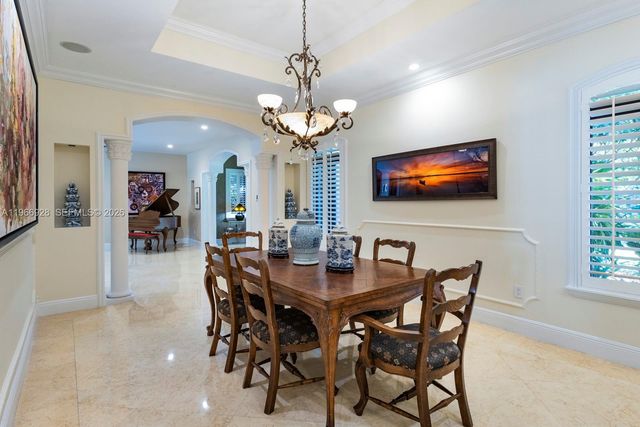 10601 SW 72nd Court, Pinecrest, FL 33156