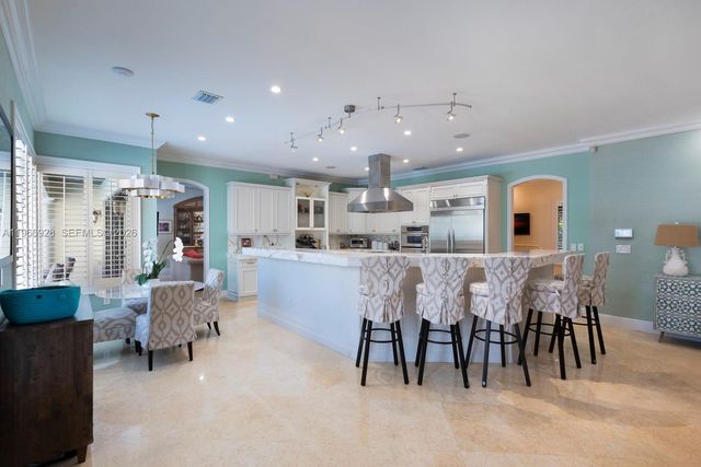 10601 SW 72nd Court, Pinecrest, FL 33156