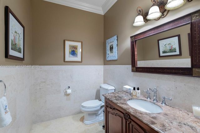 10601 SW 72nd Court, Pinecrest, FL 33156