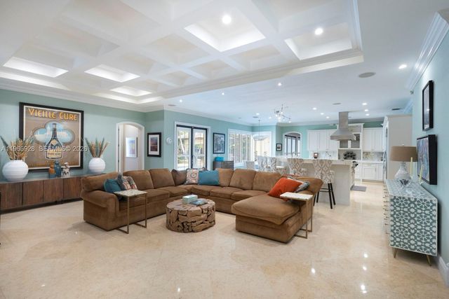 10601 SW 72nd Court, Pinecrest, FL 33156