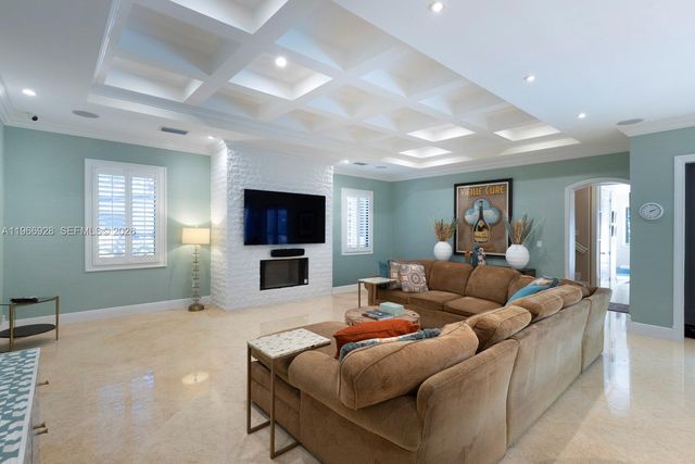 10601 SW 72nd Court, Pinecrest, FL 33156