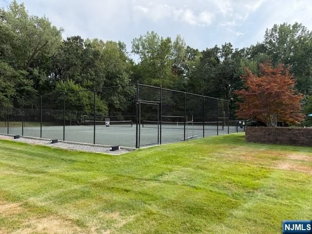 151 Winchester Court 151B, Twp Of Washington, NJ 07676