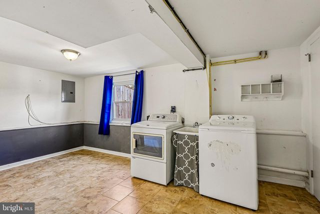 14 ARKLA CT, Catonsville, MD 21228