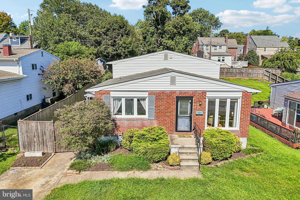 14 ARKLA CT, Catonsville, MD 21228