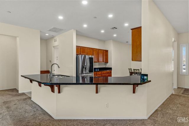 6409 Dover Place, Bakersfield, CA 93306