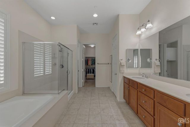 6409 Dover Place, Bakersfield, CA 93306