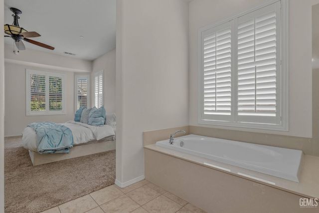 6409 Dover Place, Bakersfield, CA 93306