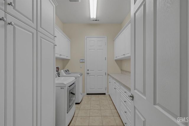 6409 Dover Place, Bakersfield, CA 93306