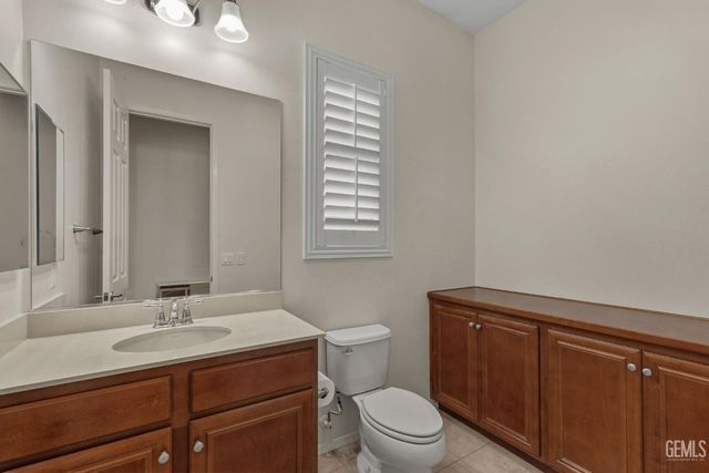 6409 Dover Place, Bakersfield, CA 93306