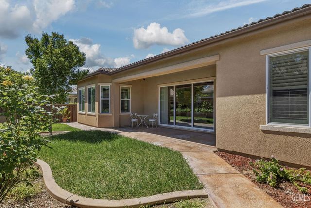 6409 Dover Place, Bakersfield, CA 93306