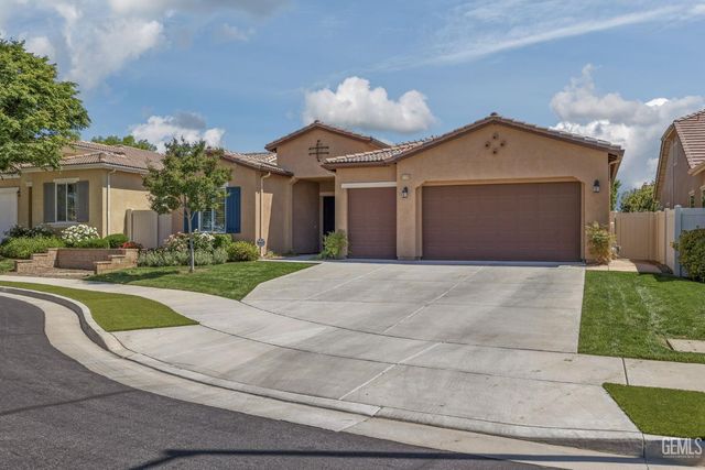 6409 Dover Place, Bakersfield, CA 93306