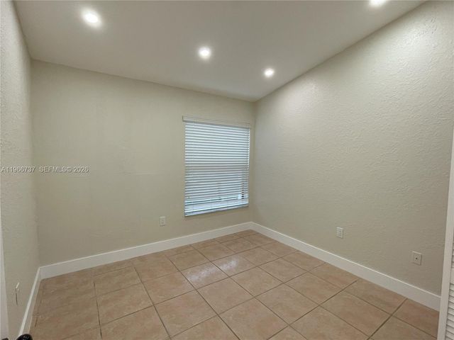 2202 SAN REMO CR 2202, Homestead, FL 33035