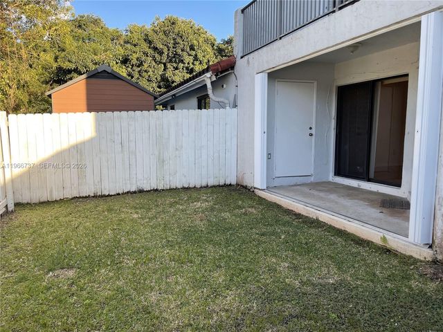 2202 SAN REMO CR 2202, Homestead, FL 33035