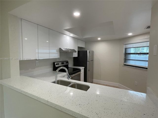 2202 SAN REMO CR 2202, Homestead, FL 33035