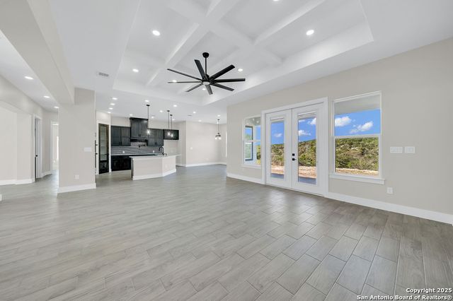 257 Pr 2774, Mico, TX 78056