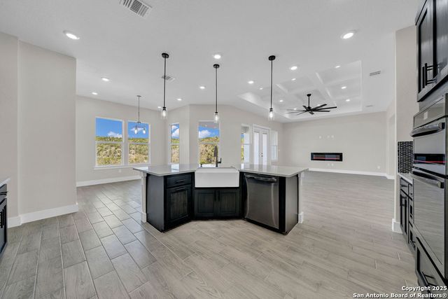 257 Pr 2774, Mico, TX 78056