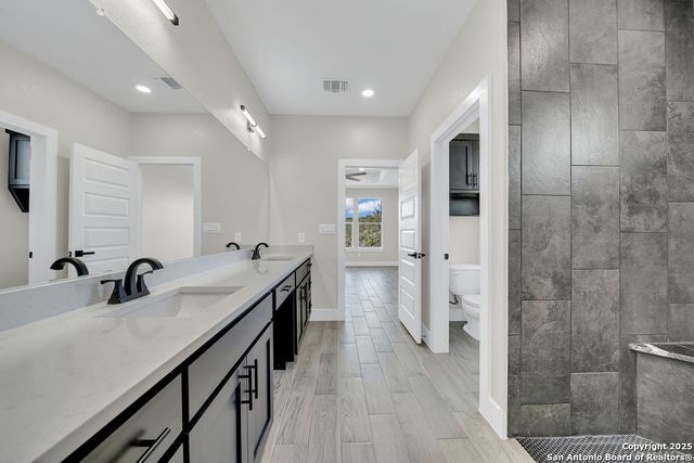 257 Pr 2774, Mico, TX 78056