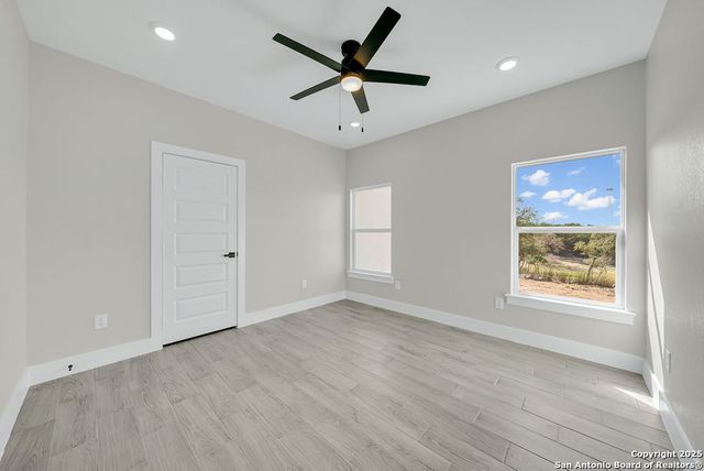 257 Pr 2774, Mico, TX 78056