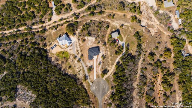 257 Pr 2774, Mico, TX 78056