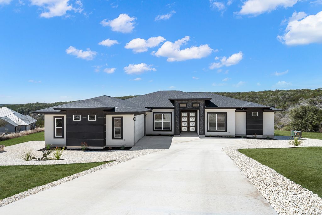 257 Pr 2774, Mico, TX 78056