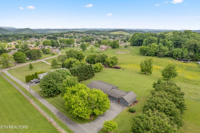 2265 McCleary Rd, Sevierville, TN 37876