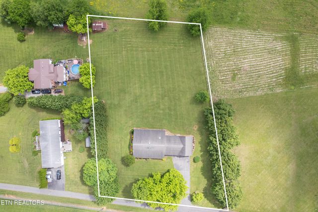 2265 McCleary Rd, Sevierville, TN 37876