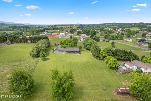 2265 McCleary Rd, Sevierville, TN 37876