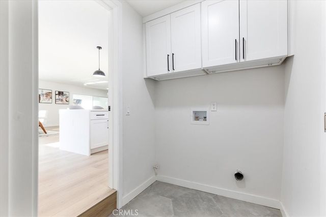 4793 Excelente Drive, Woodland Hills, CA 91364