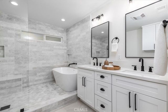 4793 Excelente Drive, Woodland Hills, CA 91364