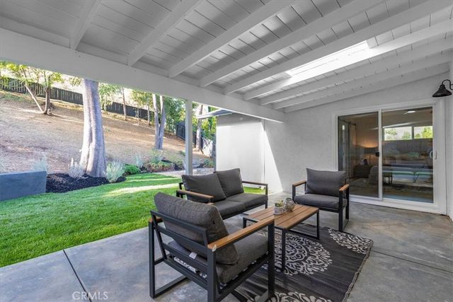 4793 Excelente Drive, Woodland Hills, CA 91364