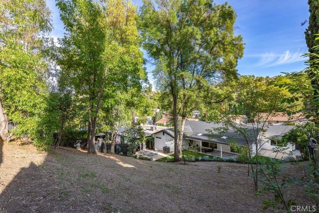 4793 Excelente Drive, Woodland Hills, CA 91364